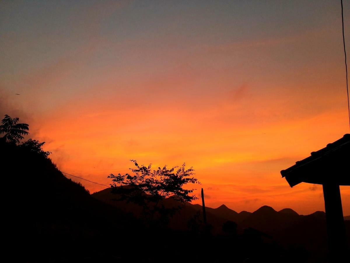 Long Co Tran - Homestay&Tea Ceremony Loung Co Luaran gambar